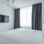 choosing the right curtain color